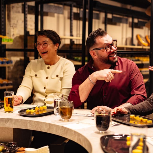 combitiq/amsterdam-cheese-company-guided-cheese-tasting/gallery/vshkypzqxase7soqtiog