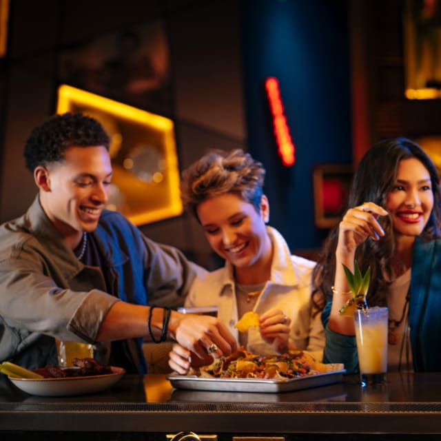 combitiq/hard-rock-cafe-amsterdam/gallery/ofx9pwh8kg5awqyb9lrz